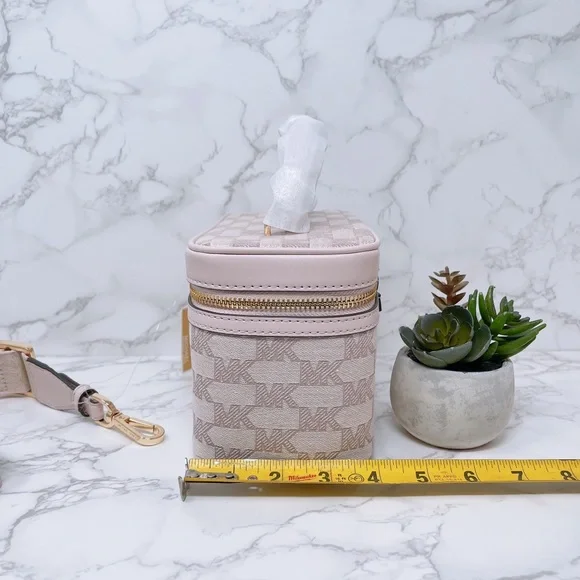 Michael Kors Trunk Crossbody - Picture 5 of 9